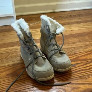 Sorel snow boots